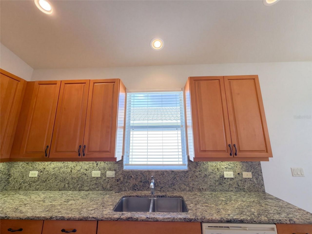 4223 63rd Terrace E, Sarasota, FL 34243 Photo