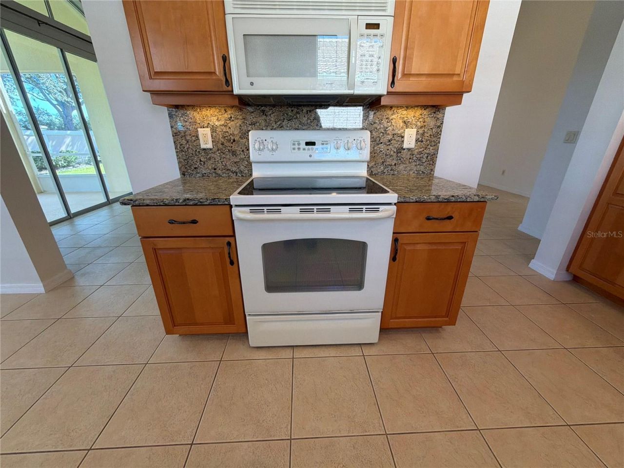 4223 63rd Terrace E, Sarasota, FL 34243 Photo