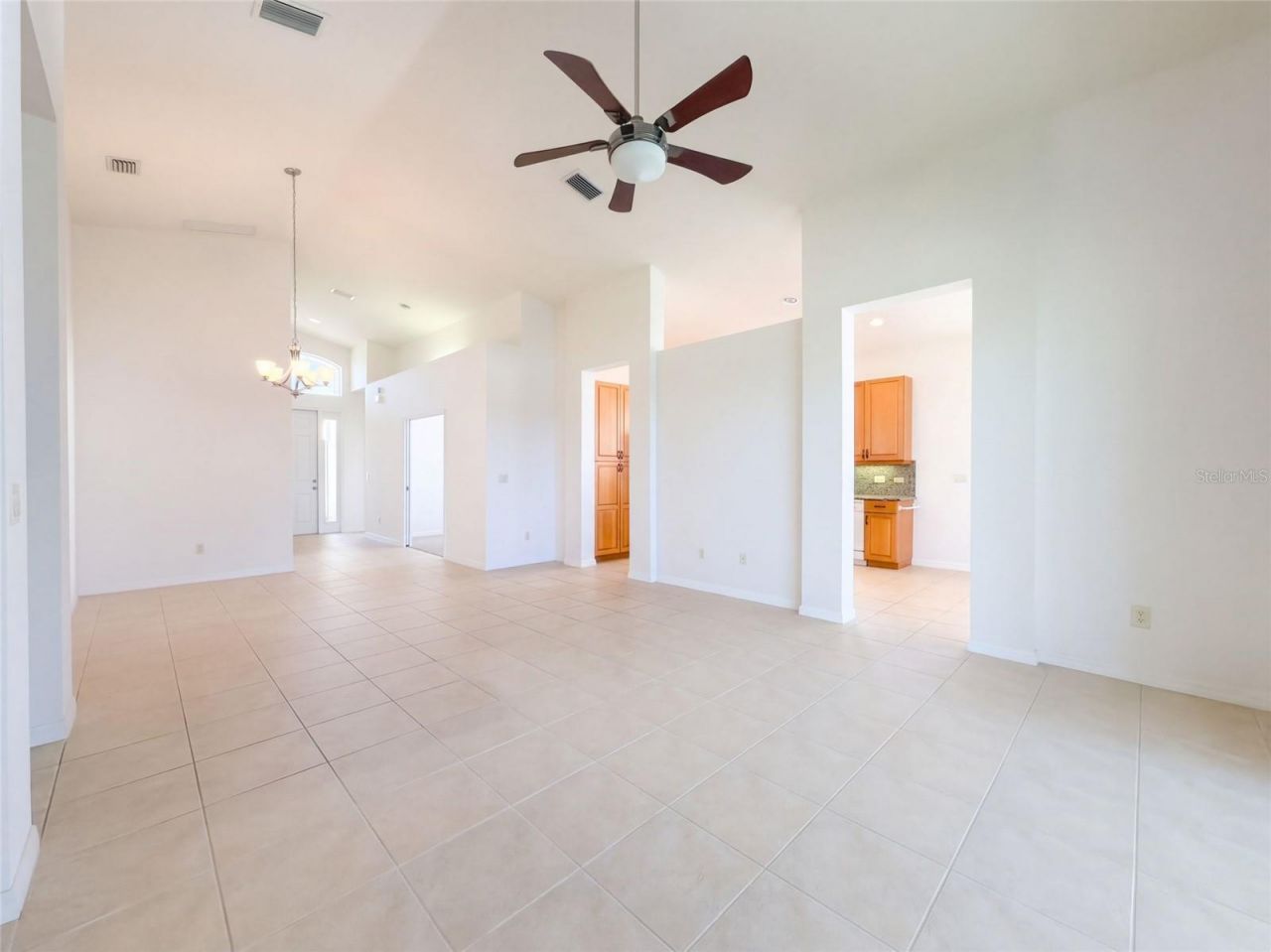 4223 63rd Terrace E, Sarasota, FL 34243 Photo