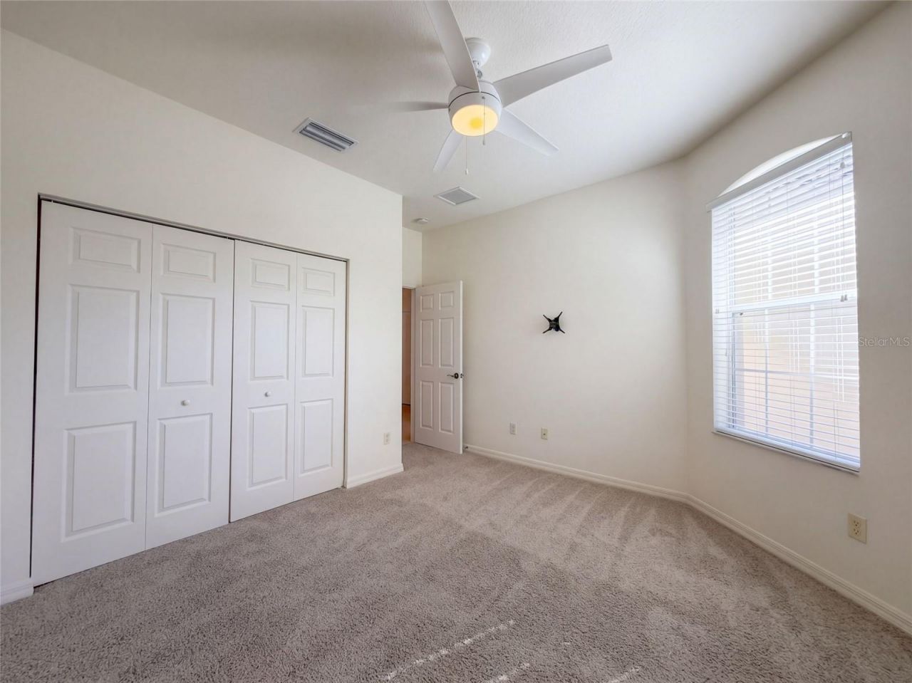 4223 63rd Terrace E, Sarasota, FL 34243 Photo