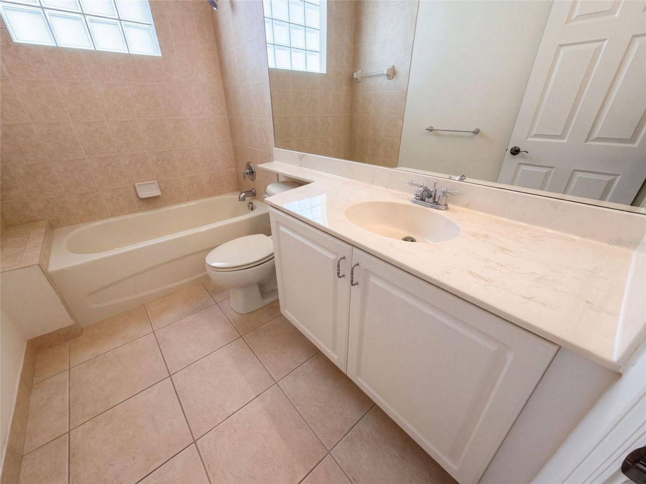 4223 63rd Terrace E, Sarasota, FL 34243 Photo
