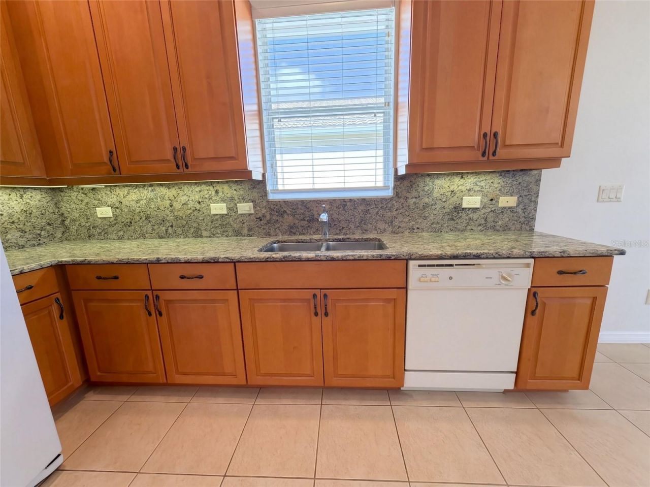 4223 63rd Terrace E, Sarasota, FL 34243 Photo