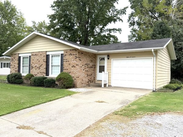 1507 Fair Drive , Murphysboro, IL 62966
