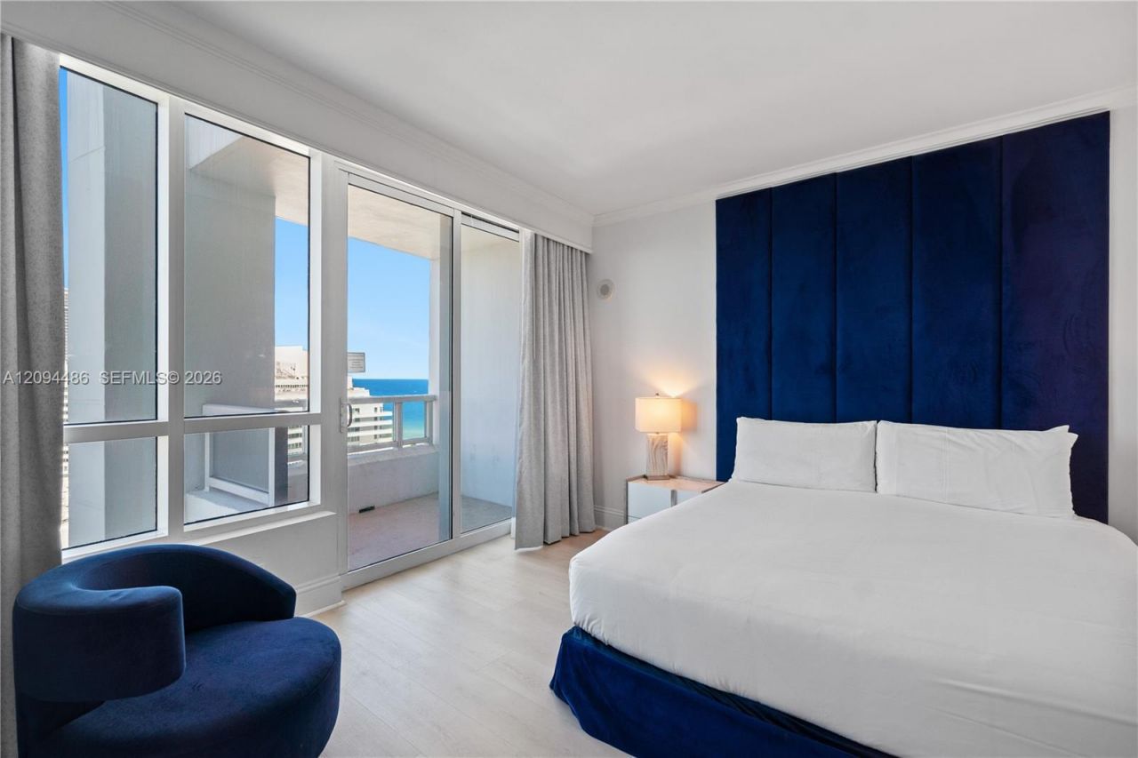 4401 Collins Ave , Unit 1815, Miami Beach, FL 33140 Photo
