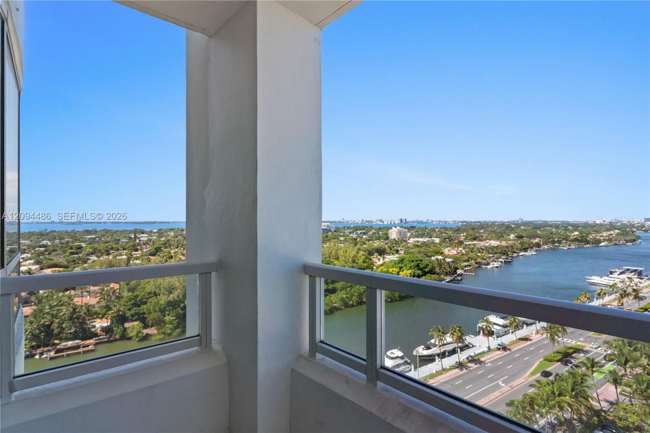 4401 Collins Ave , Unit 1815, Miami Beach, FL 33140 Photo