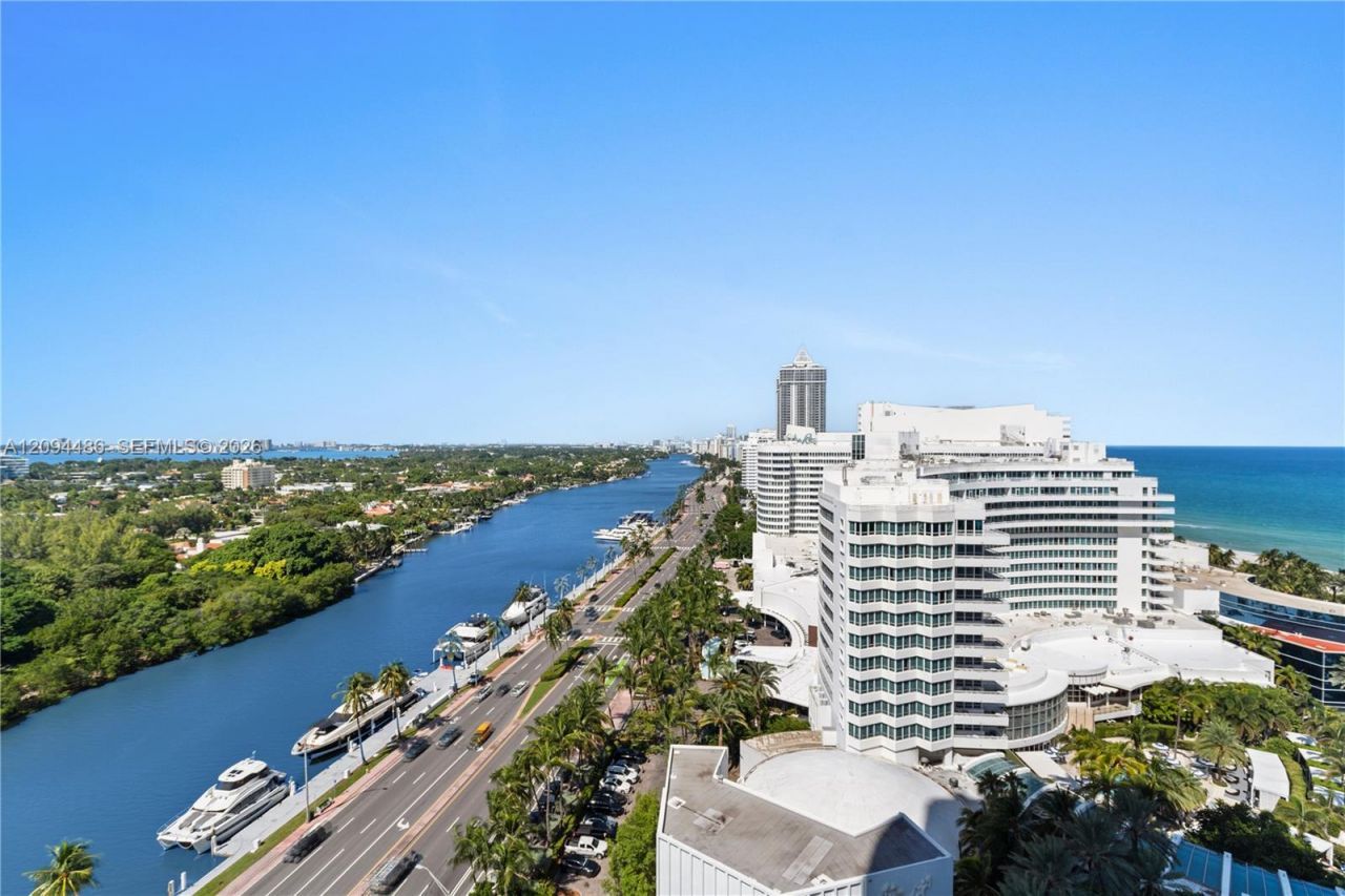 4401 Collins Ave , Unit 1815, Miami Beach, FL 33140 Photo