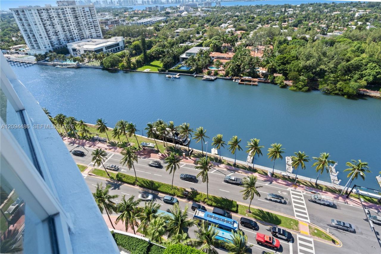 4401 Collins Ave , Unit 1815, Miami Beach, FL 33140 Photo