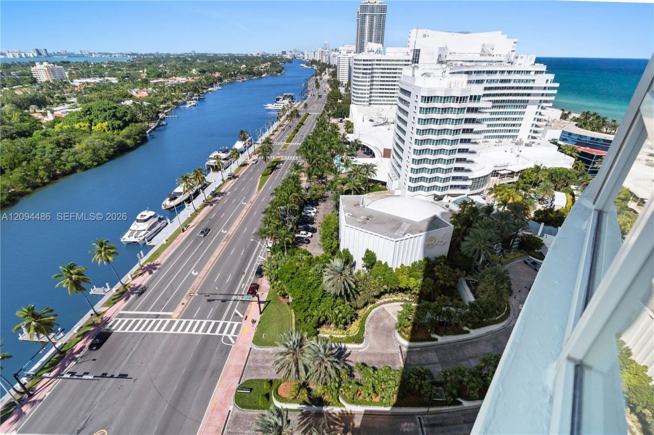 4401 Collins Ave , Unit 1815, Miami Beach, FL 33140 Photo