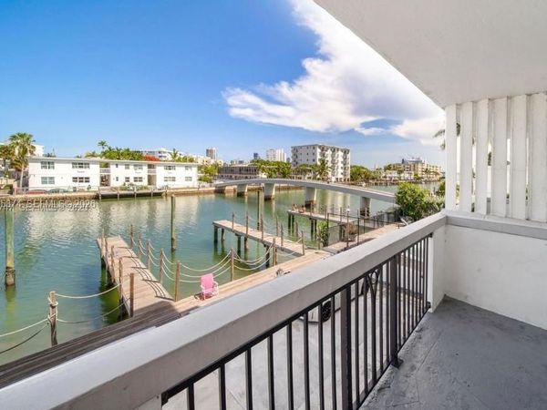 8101 Crespi Blvd, Unit 402, Miami Beach, FL 33141