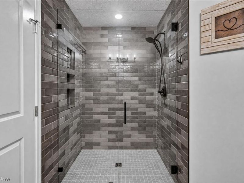 31832 Suncrest Circle, North Ridgeville, OH 44039 Photo 18