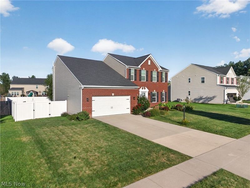 31832 Suncrest Circle, North Ridgeville, OH 44039 Photo 31