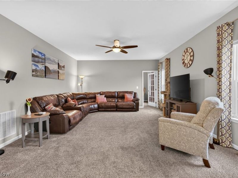 31832 Suncrest Circle, North Ridgeville, OH 44039 Photo 8