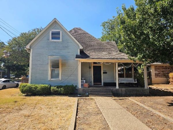 1925 S 10th Street , Waco, TX 76706
