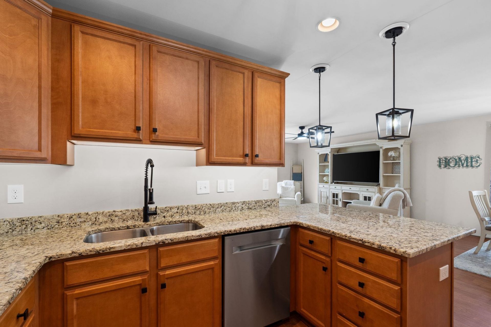 6701 Geletto Ct. Photo 10