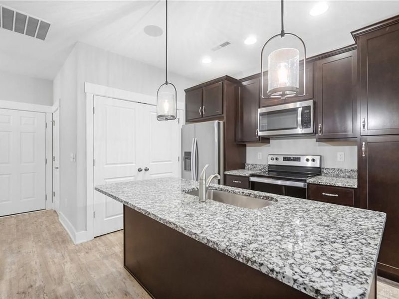 634 Anchor Court, Beavercreek, OH 45430 Photo 6