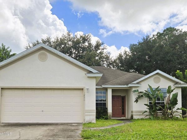 1760 Nanton Street NW, Palm Bay, FL 32907