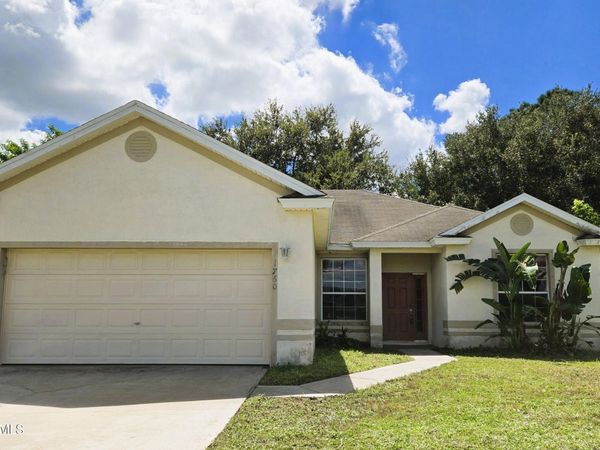 1760 Nanton Street NW, Palm Bay, FL 32907