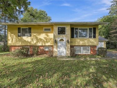 4800 Boncrest Road, Buffalo, NY 14221