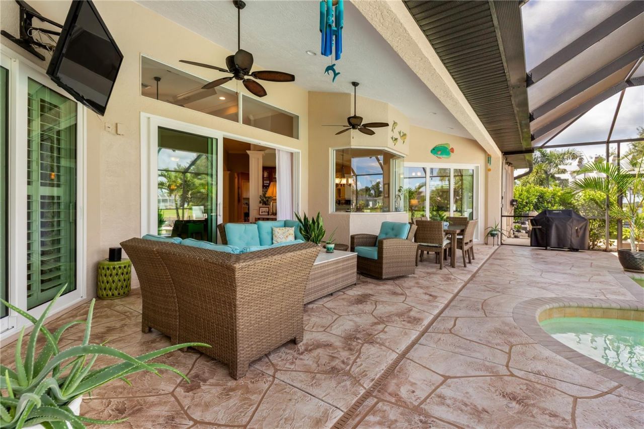 1098 Boundary Boulevard , Rotonda West, FL 33947 Photo