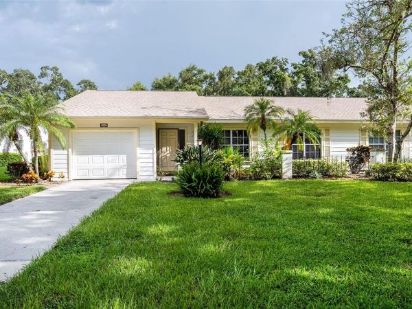 4206 OAKHURST CIRCLE E, Unit 3075, SARASOTA, FL 34233