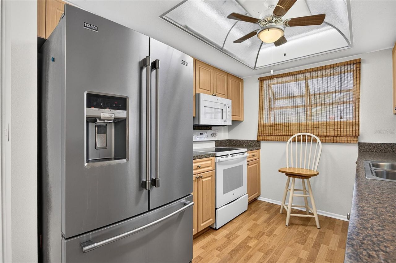 4206 Oakhurst Circle E, Unit 3075, Sarasota, FL 34233 Photo