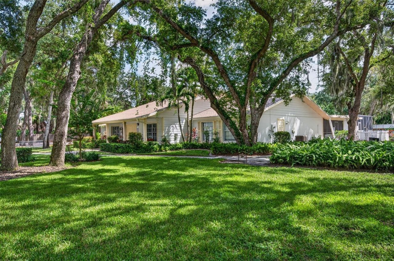 4206 Oakhurst Circle E, Unit 3075, Sarasota, FL 34233 Photo