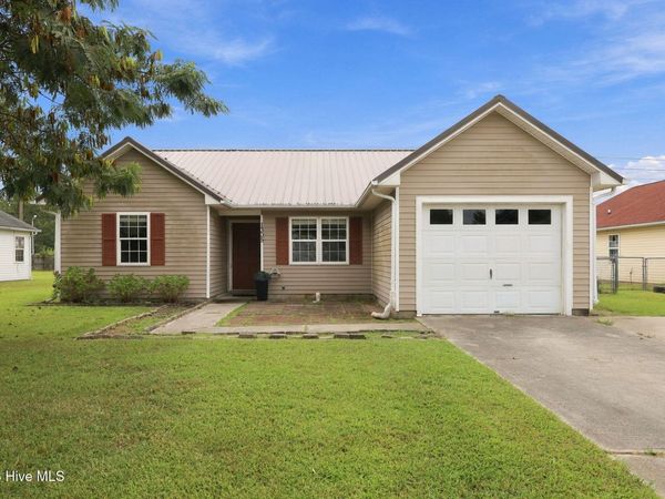 1305 Navarro Loop, Jacksonville, NC 28540