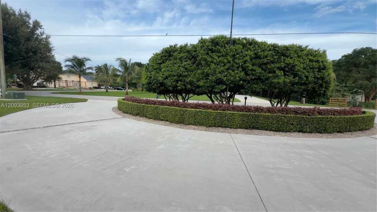 2751 SW 141st Ter, Davie, FL 33330 Photo