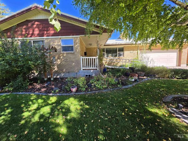 286 Pinon Drive, Idaho Falls, ID 83401