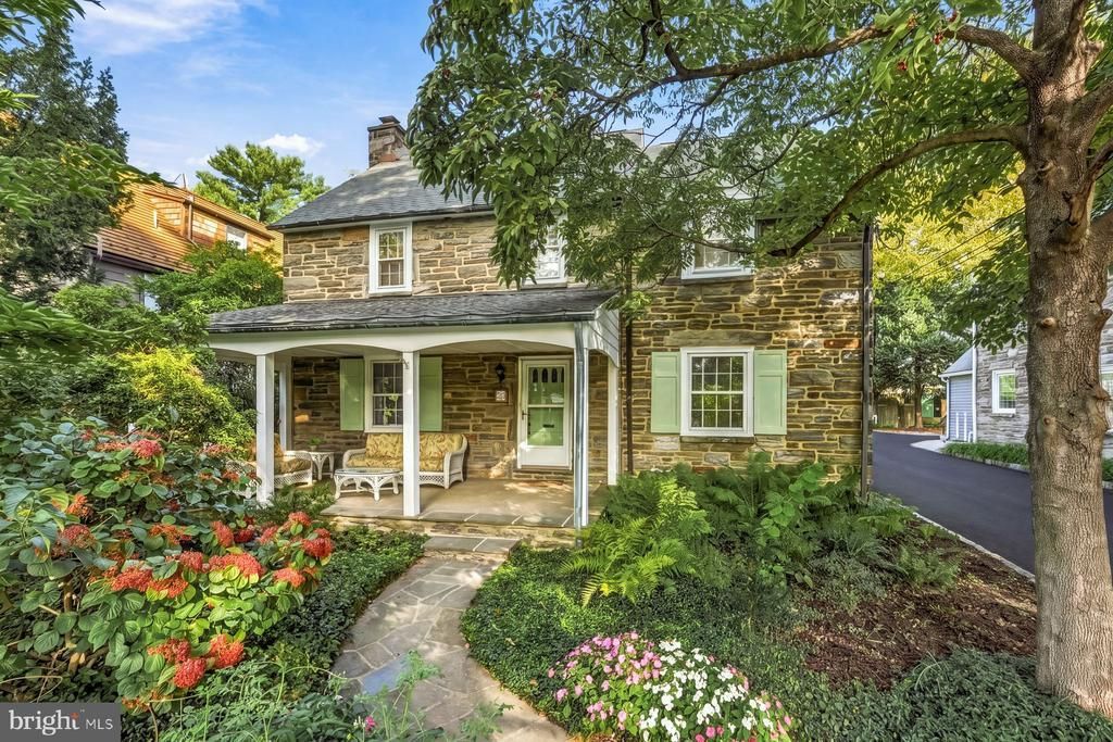 35 OVERHILL ROAD , BALA CYNWYD, PA 19004