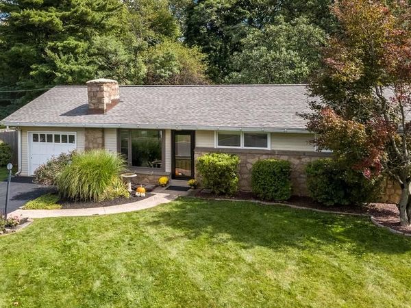 16 LANTERN LANE, LANSDALE, PA 19446