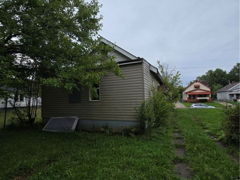 12109 Gay Avenue, Cleveland, OH 44105 Photo 19