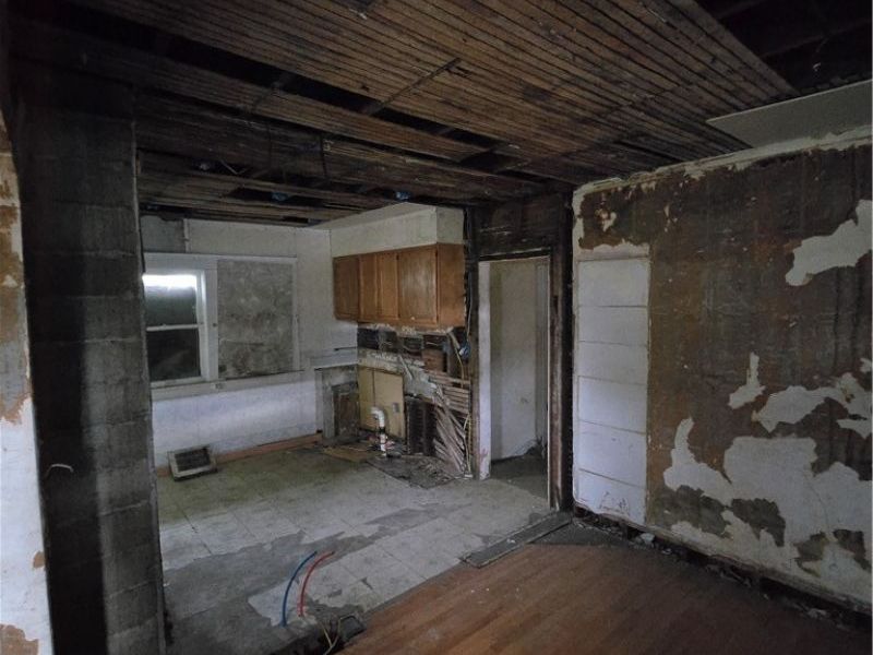 12109 Gay Avenue, Cleveland, OH 44105 Photo 5
