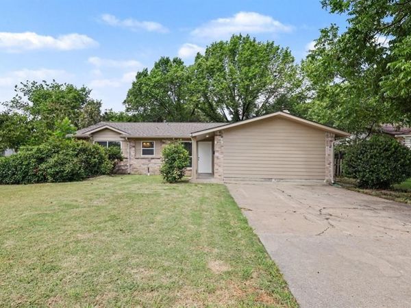 3001 Harvard Street N, Irving, TX 75062