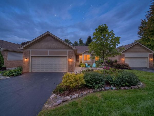 4029 Boulder Pond Drive, Ann Arbor, MI 48108