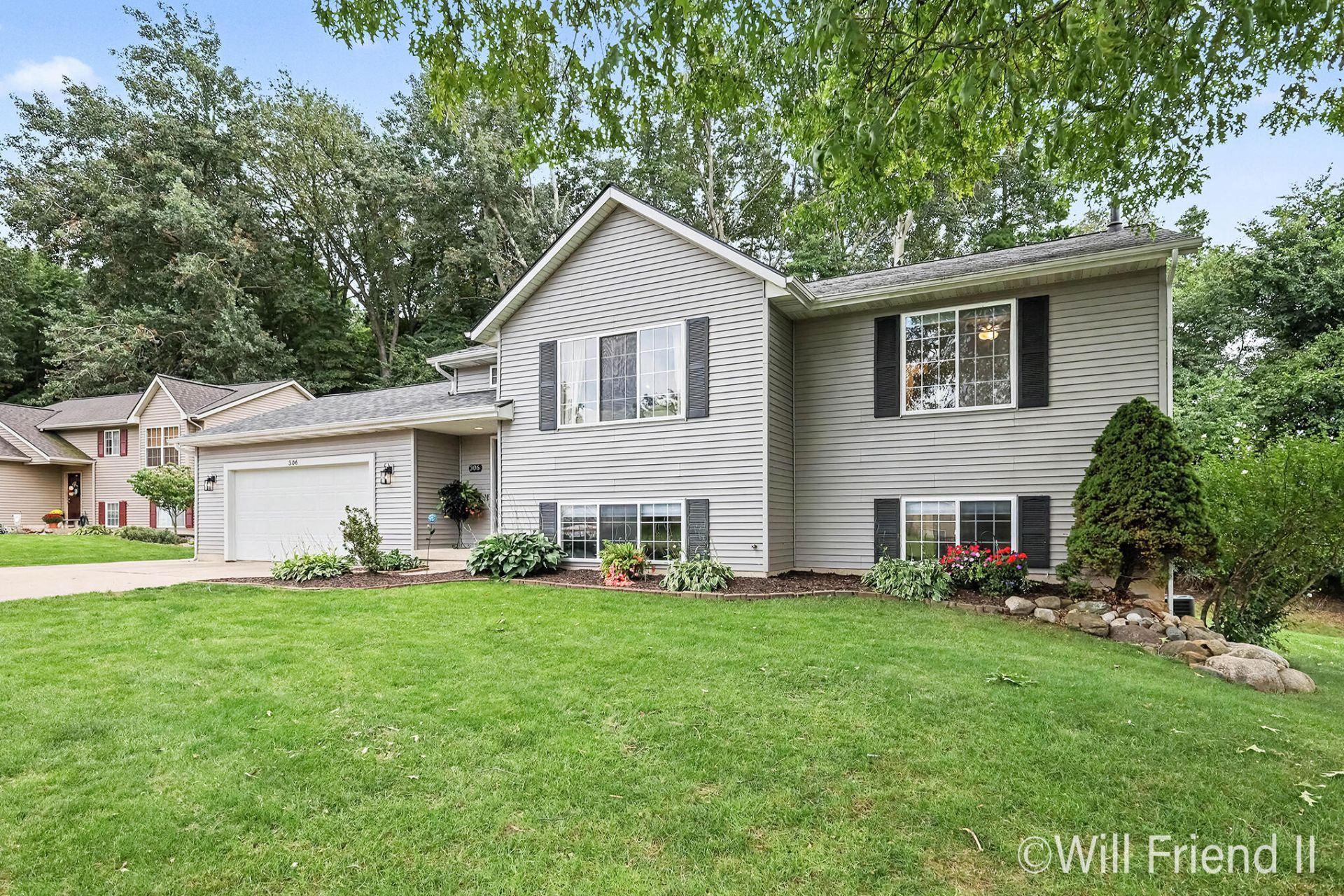 306 Willow Run Drive, Wayland, MI 49348 Main Photo
