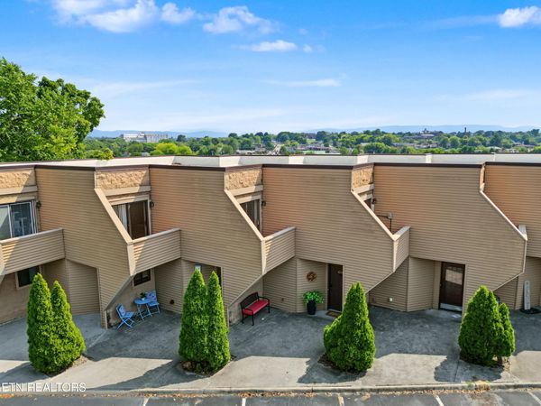 434 Olympia Drive, Maryville, TN 37804
