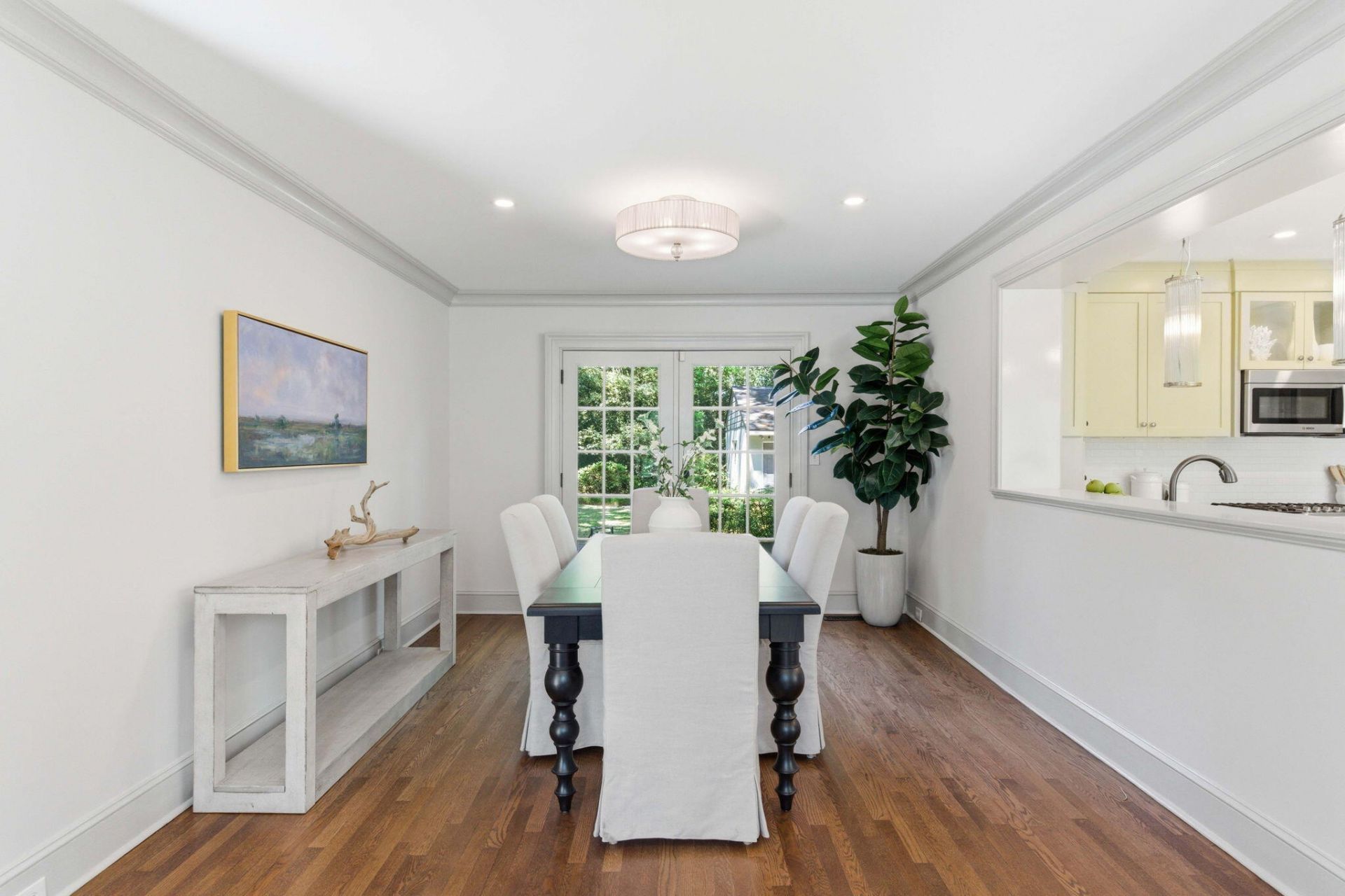32 Jamestown Road Photo 12