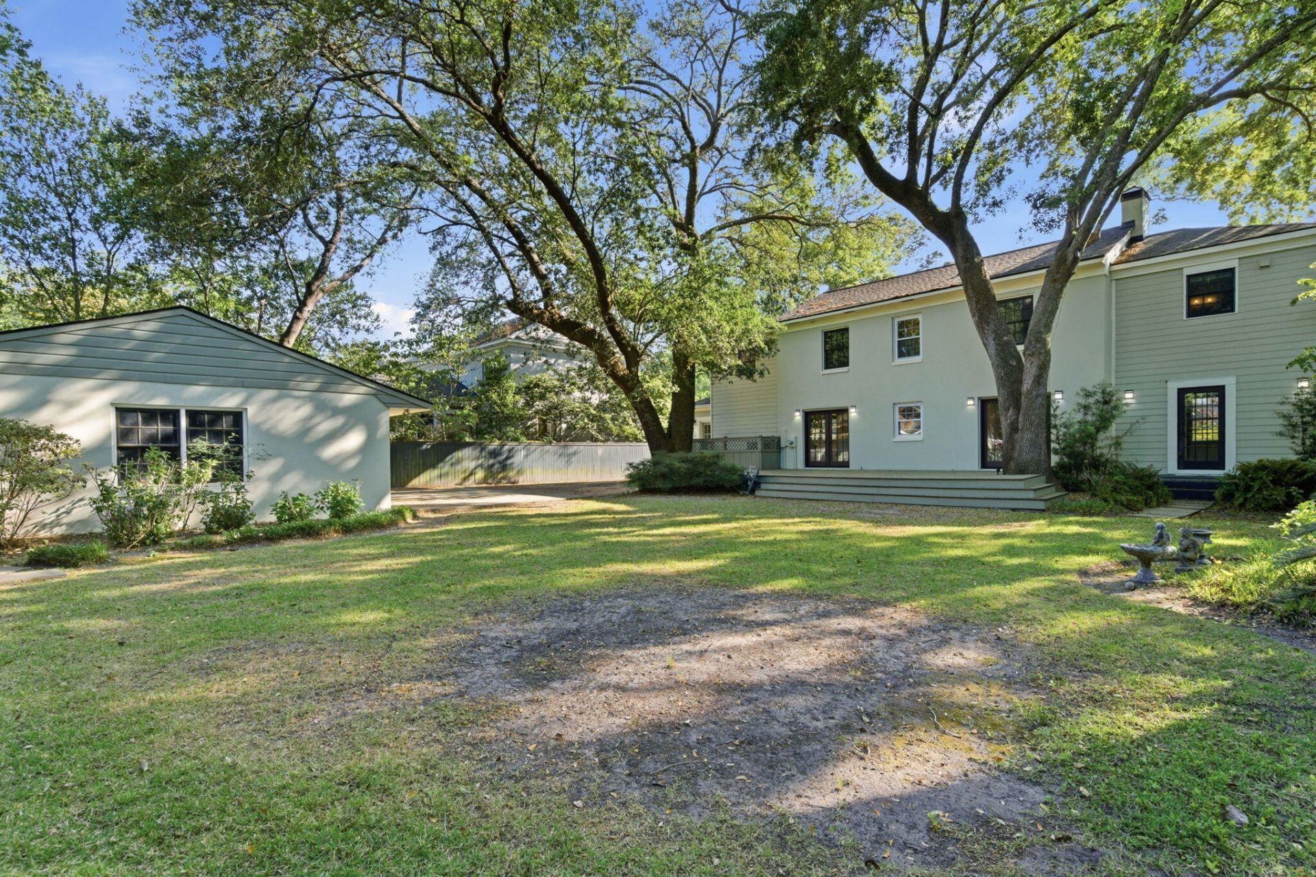 32 Jamestown Road Photo 42