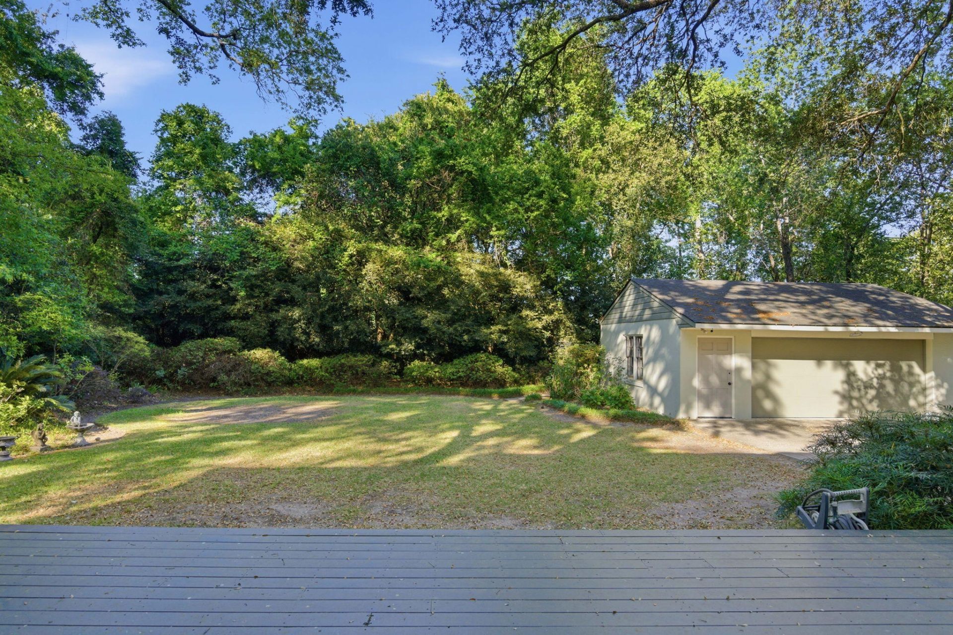 32 Jamestown Road Photo 43