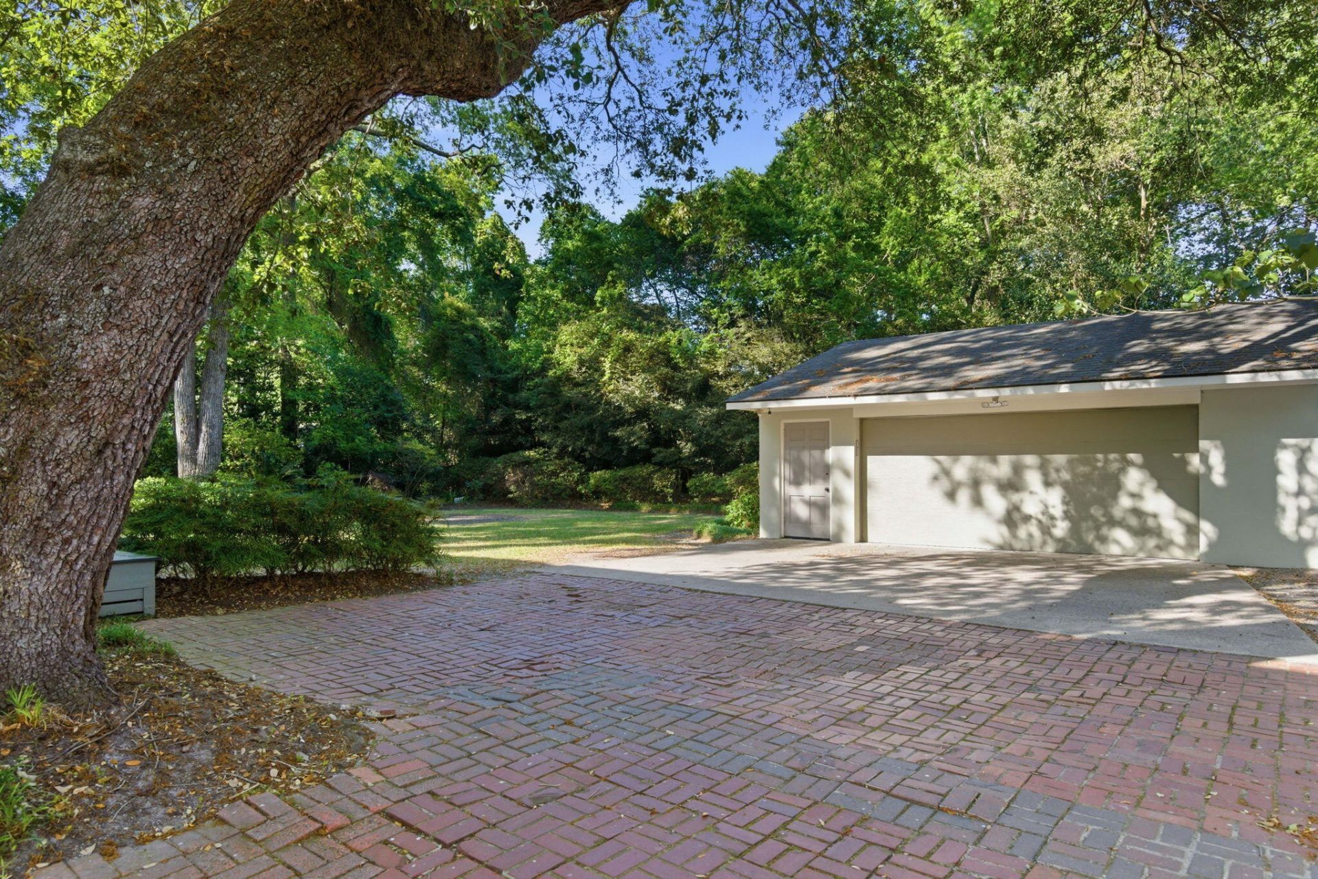 32 Jamestown Road Photo 45