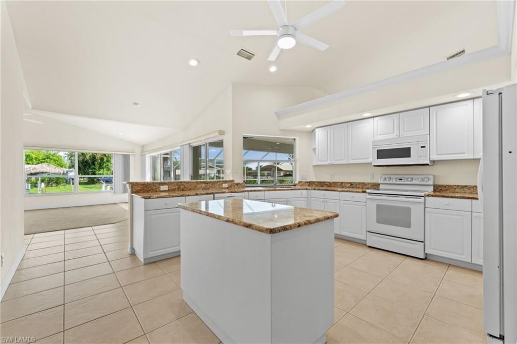 2213 SE 16th St, Cape Coral, FL 33990 Photo