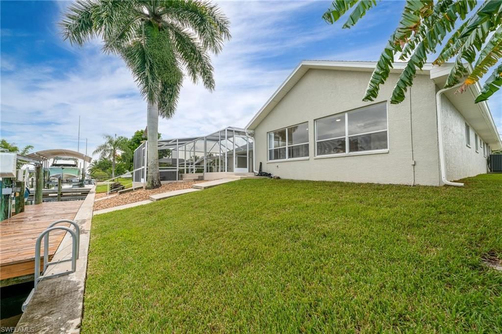 2213 SE 16th St, Cape Coral, FL 33990 Photo