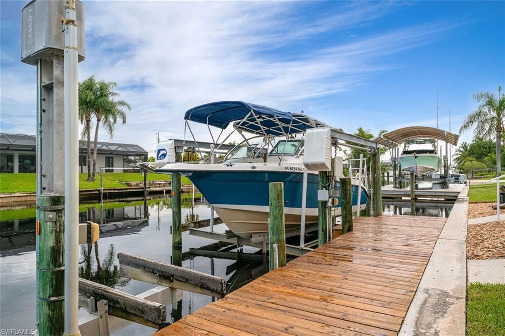 2213 SE 16th St, Cape Coral, FL 33990 Photo