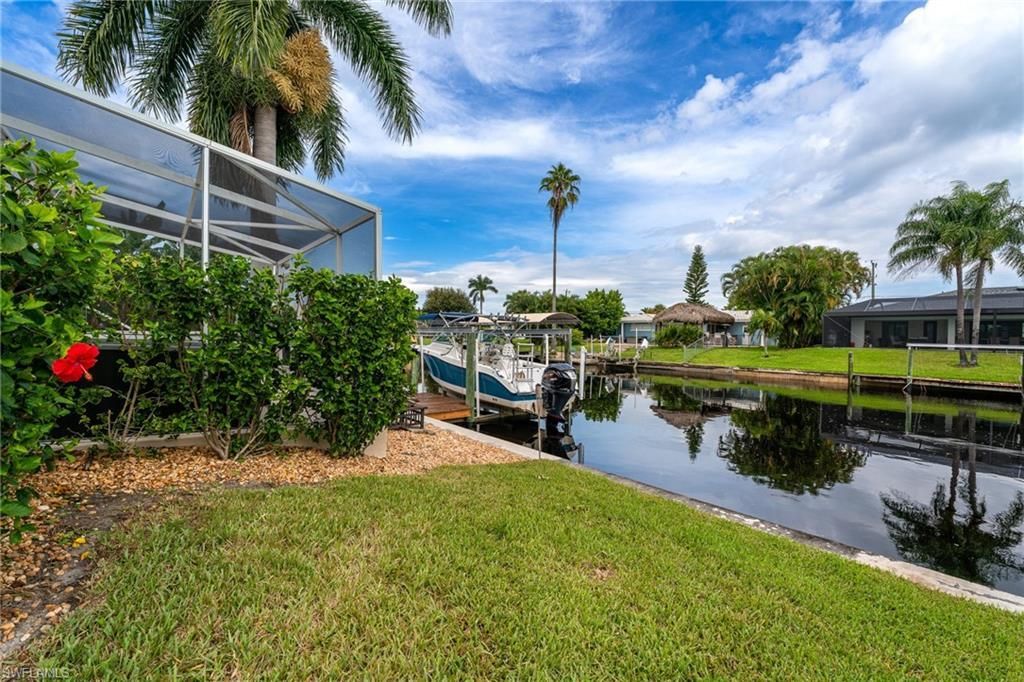2213 SE 16th St, Cape Coral, FL 33990 Photo