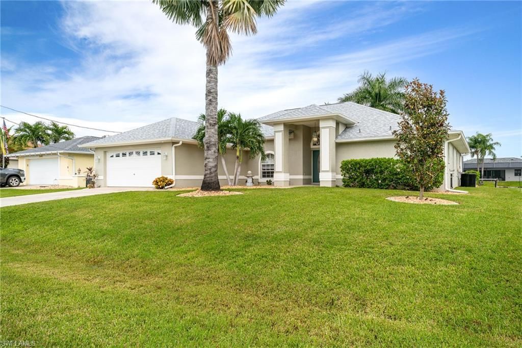 2213 SE 16th St, Cape Coral, FL 33990 Photo