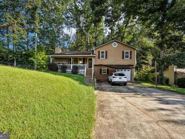 57 Brooks Street, Dallas, GA 30157