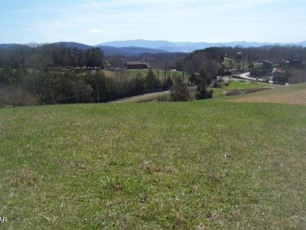 3 Flat Creek Rd, Unit 3, Sevierville, TN 37876