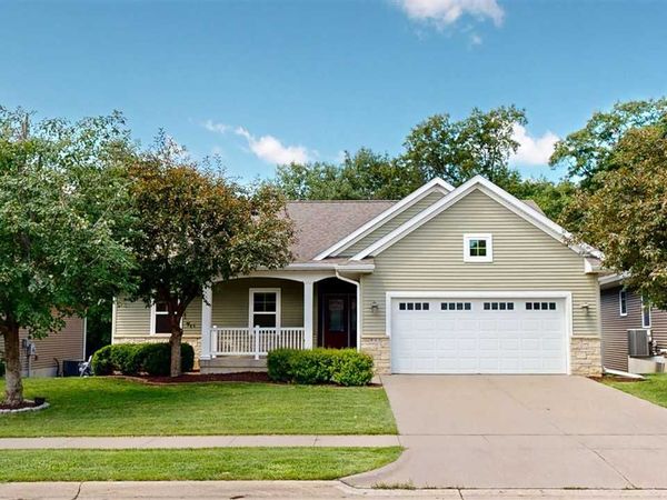 985 Ryan Ct, Iowa City, IA 52246