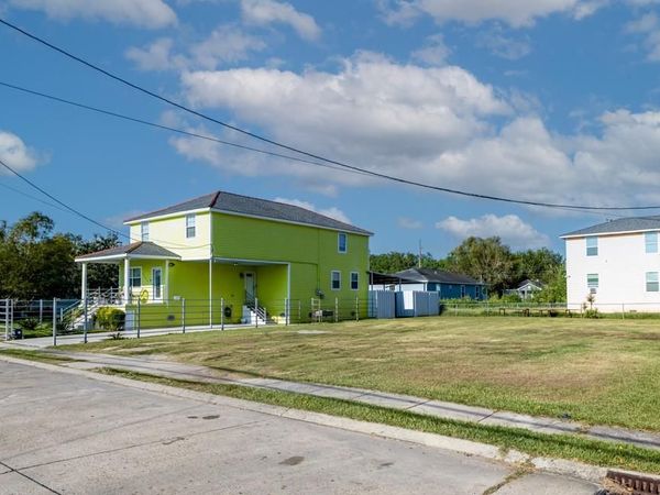 2346 FORSTALL Street , New Orleans, LA 70117